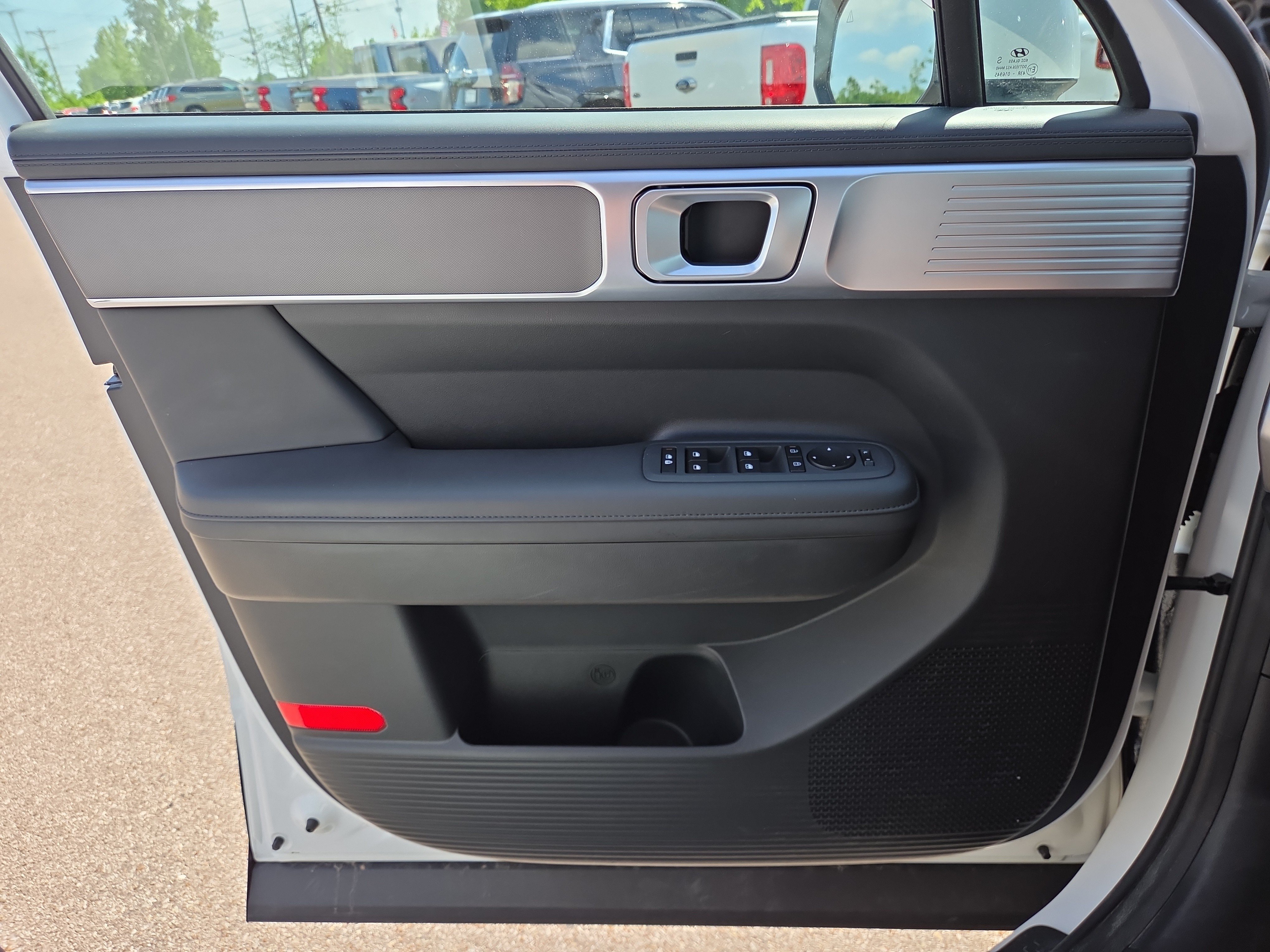 Used 2026 Hyundai Santa Fe SEL AWD/4WD image 18