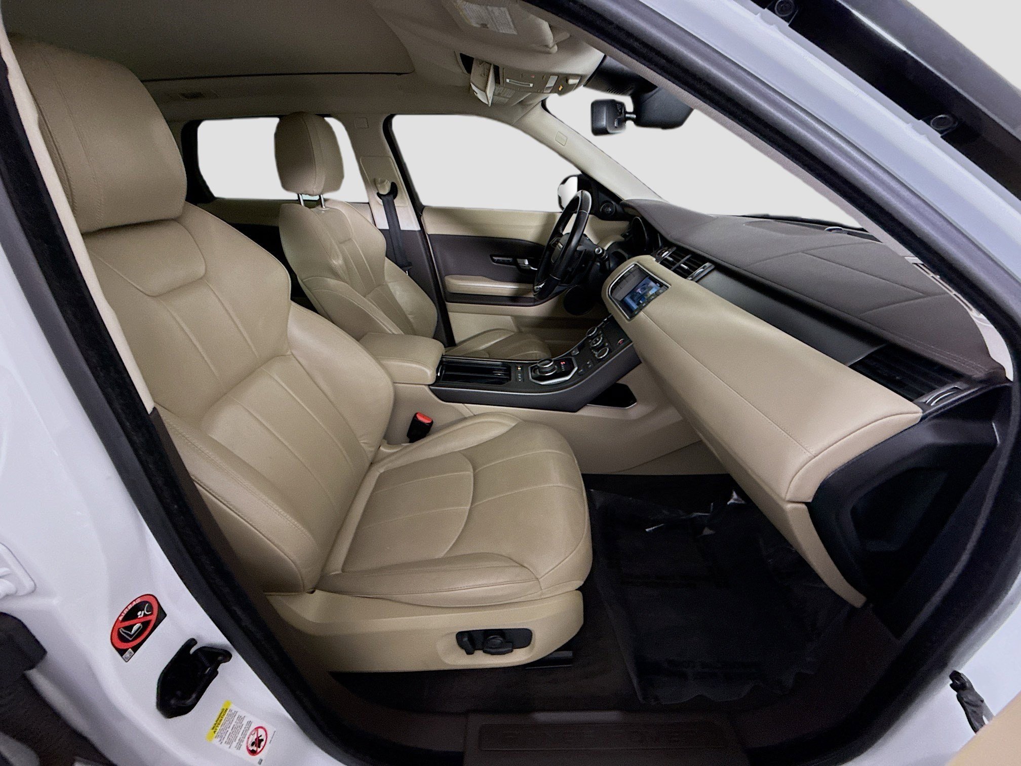 Used 2018 Land Rover Range Rover Evoque SE AWD/4WD image 29