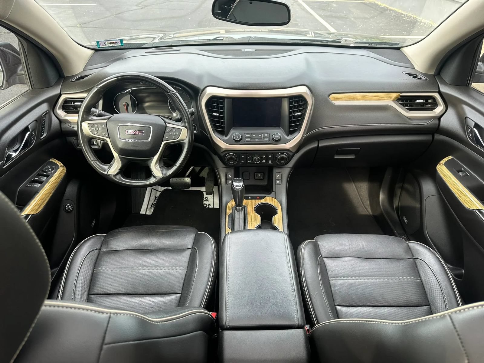 Used 2019 GMC Acadia Denali w/ Technology Package FWD image 19