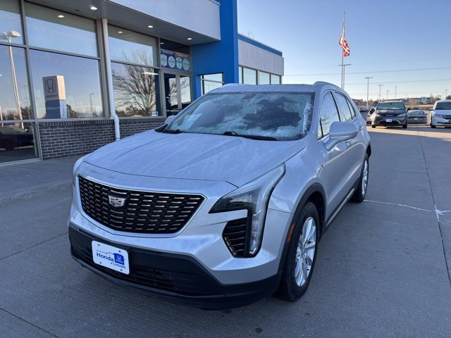 Used 2019 Cadillac XT4 Luxury w/ Cold Weather Package image 1