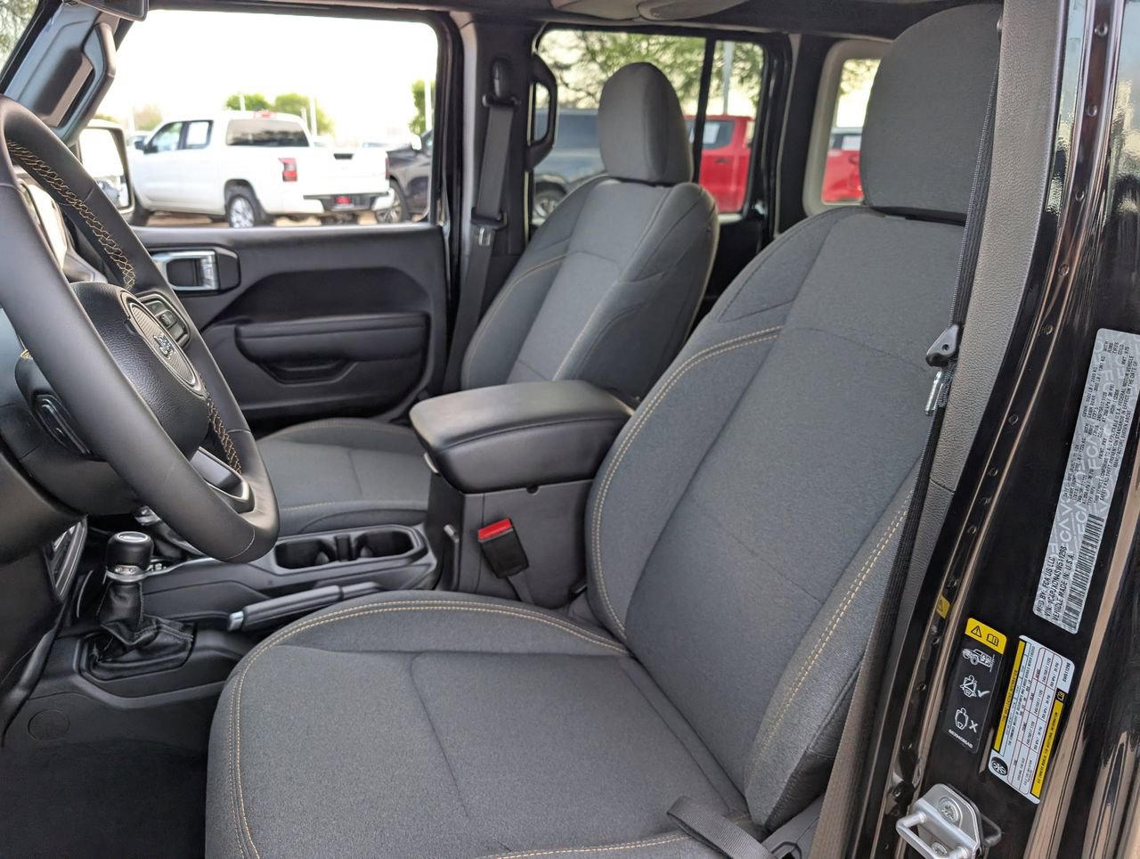 Used 2025 Jeep Wrangler Sport S image 24