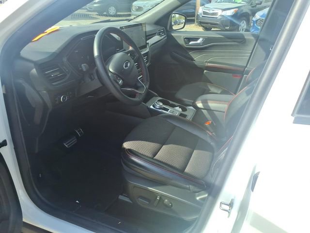 Certified 2023 Ford Escape ST-Line Select w/ Tech Pack #2 AWD/4WD image 16