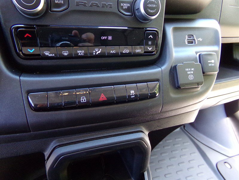 Used 2024 RAM ProMaster 3500 w/ Quick Order Package 22G SLT FWD image 26