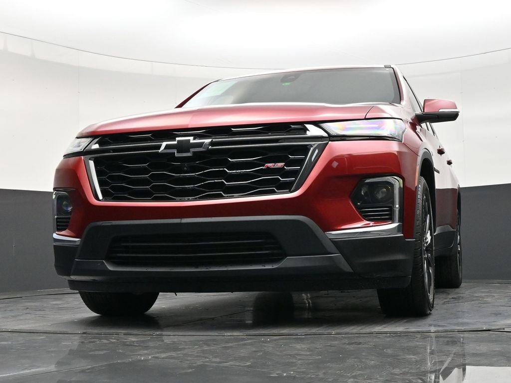 Used 2023 Chevrolet Traverse RS image 28