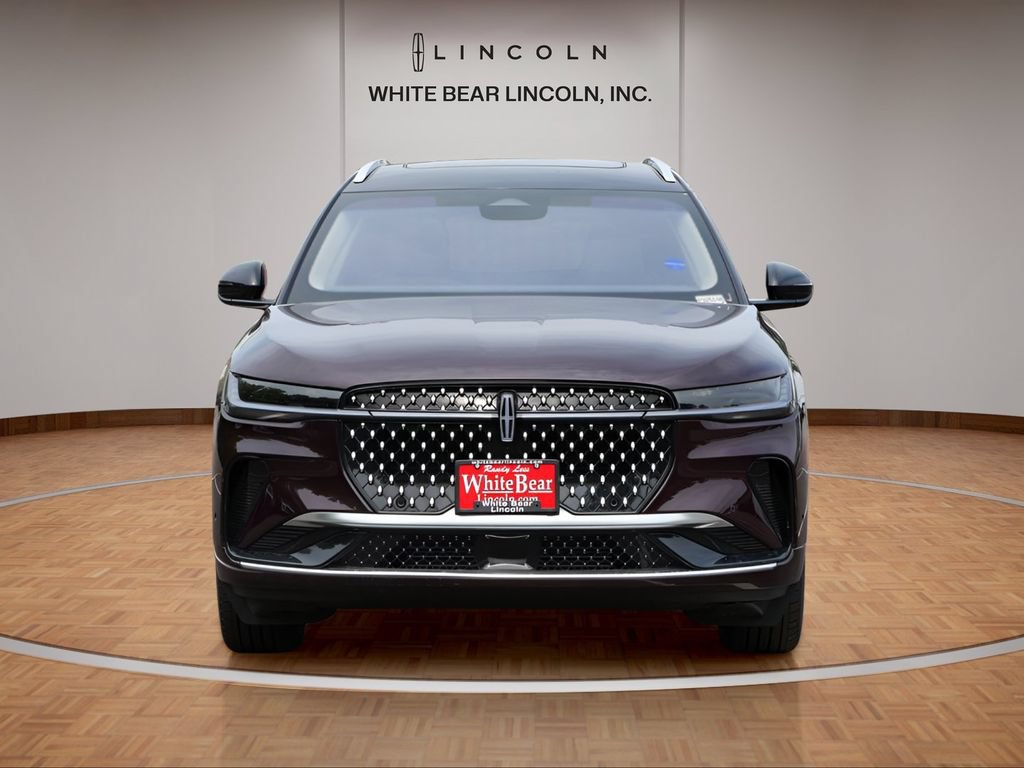 Used 2024 Lincoln Nautilus Reserve w/ Equipment Group 202A AWD/4WD image 2