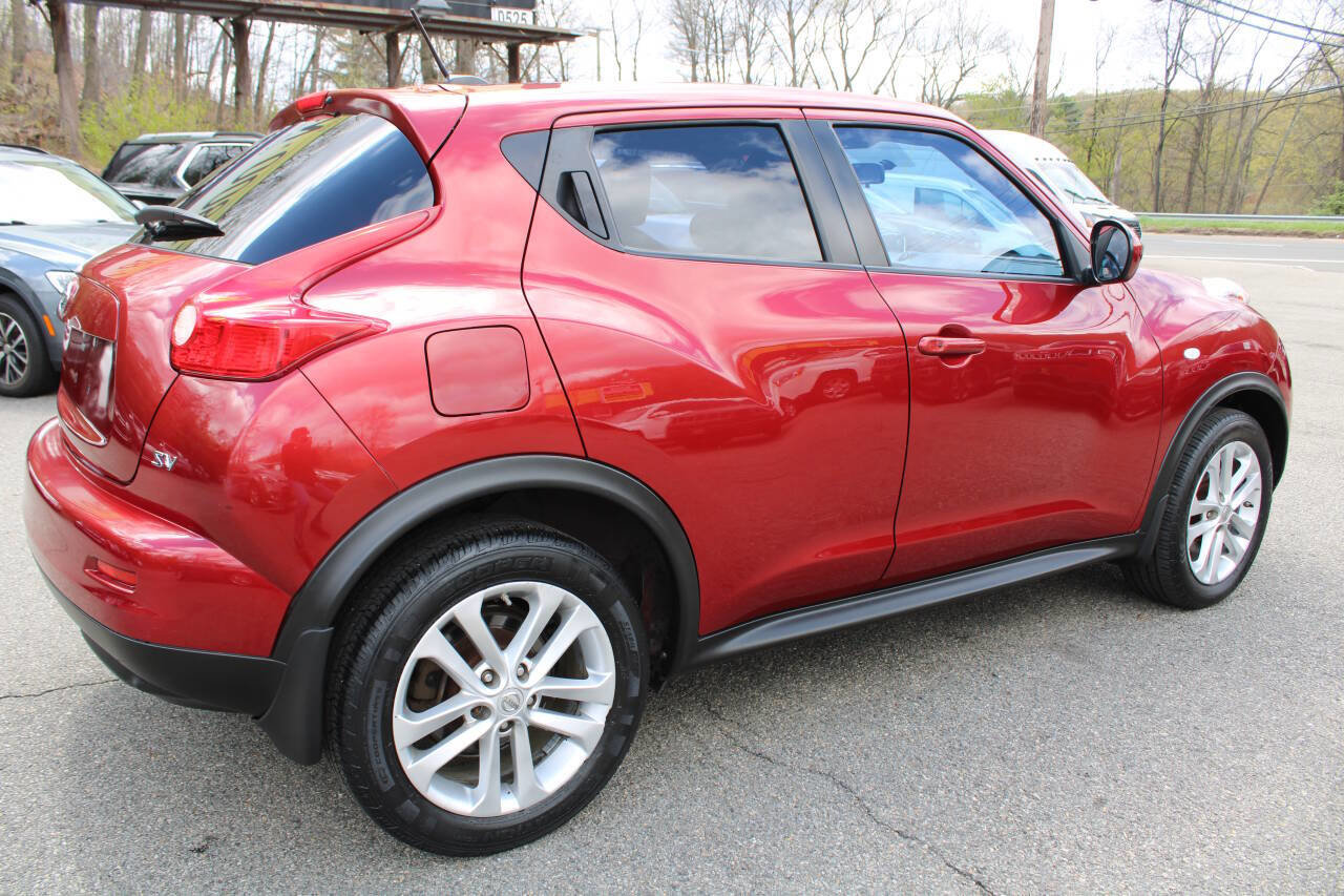 Used 2011 Nissan Juke SV w/ Interior Illumination Pkg image 7