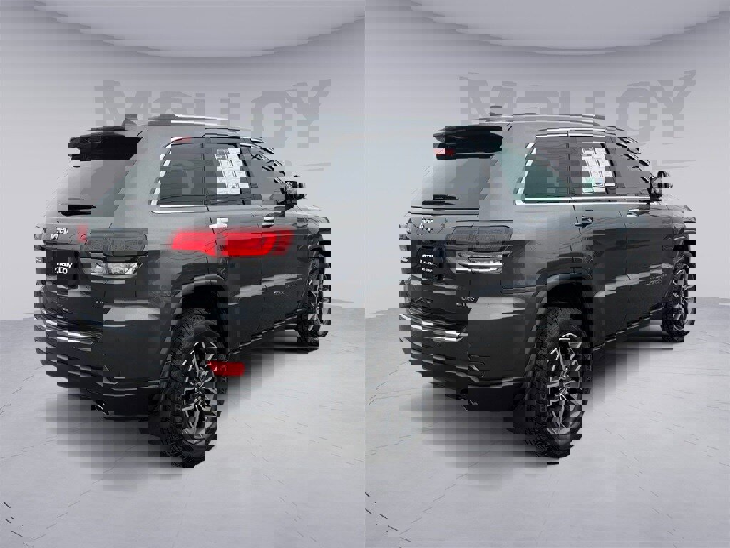 Used 2020 Jeep Grand Cherokee Limited w/ Luxury Group II image 3