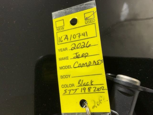 Used 2026 Jeep Compass Latitude image 46