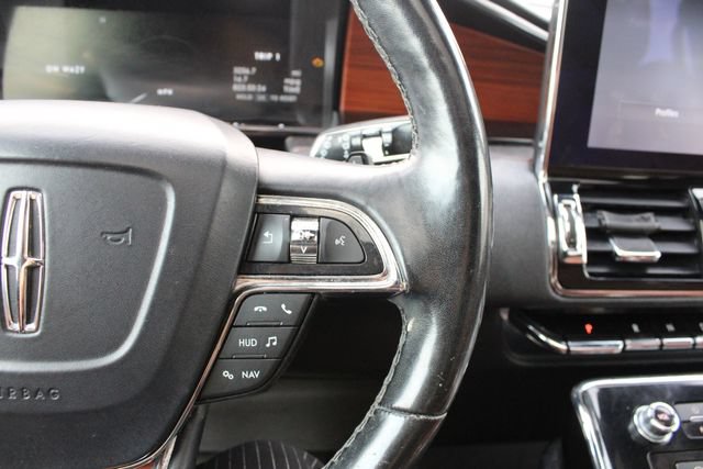 Used 2019 Lincoln Navigator L Reserve AWD/4WD image 12
