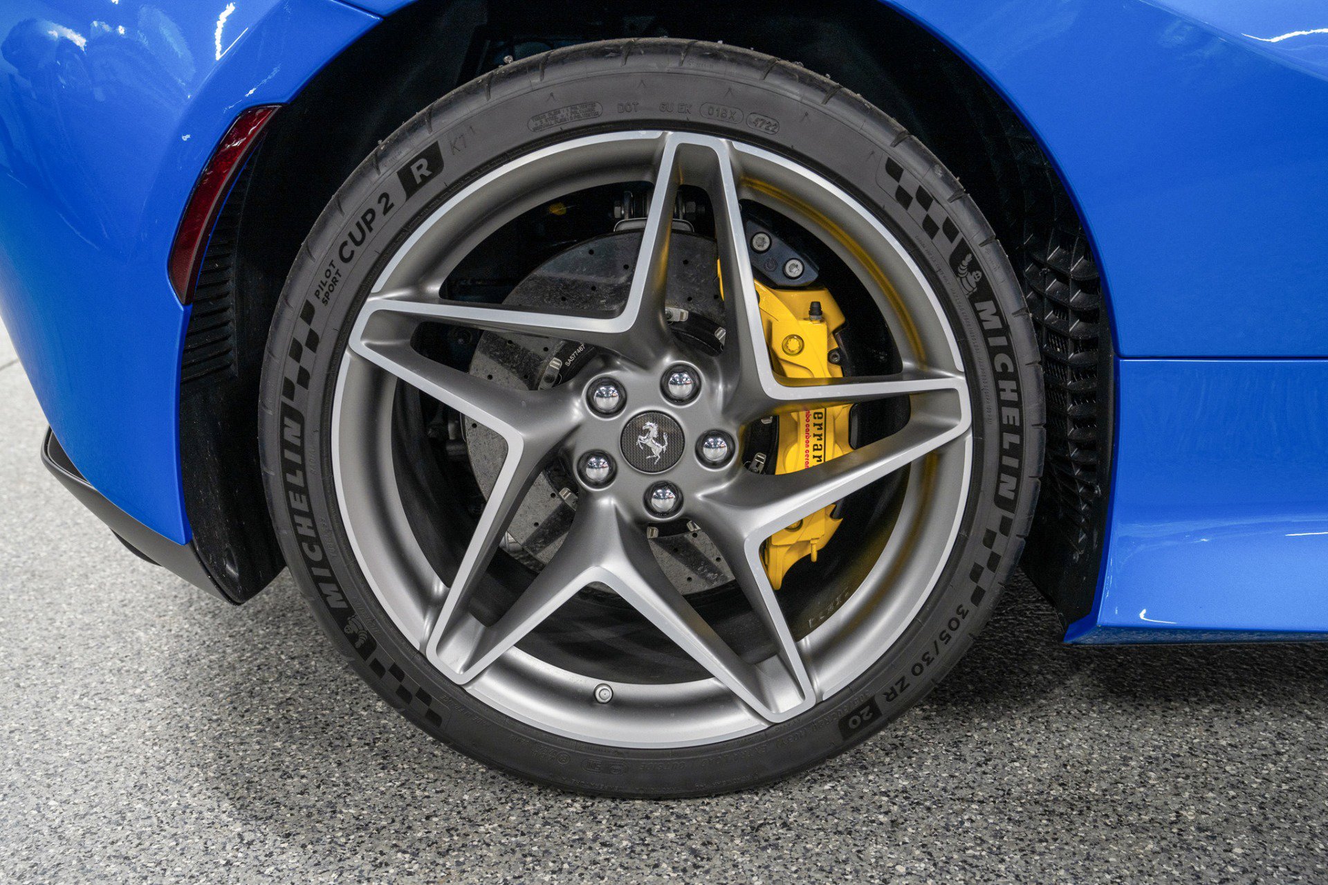 Used 2021 Ferrari F8 Tributo image 35