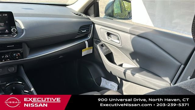 New 2026 Nissan Rogue SV image 25