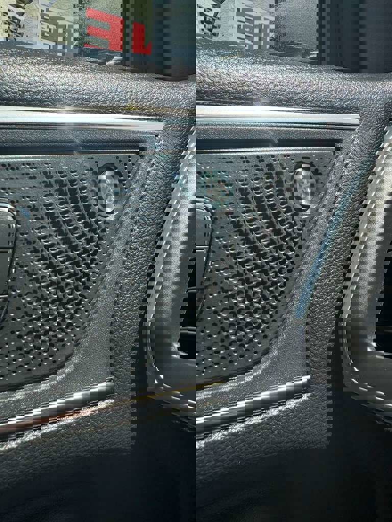 Used 2022 Ford Edge Titanium image 13