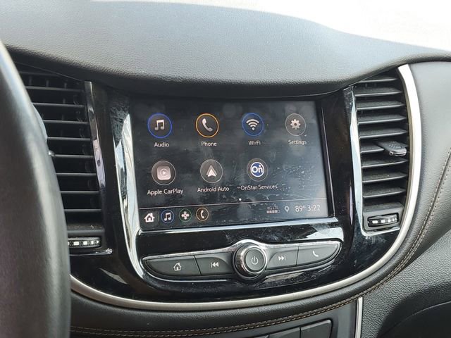 Used 2020 Chevrolet Trax LT w/ LT Convenience Package image 16