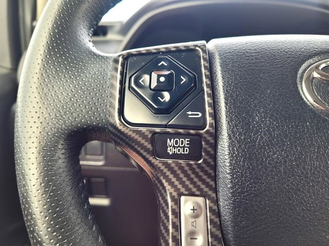 Used 2018 Toyota 4Runner SR5 image 24