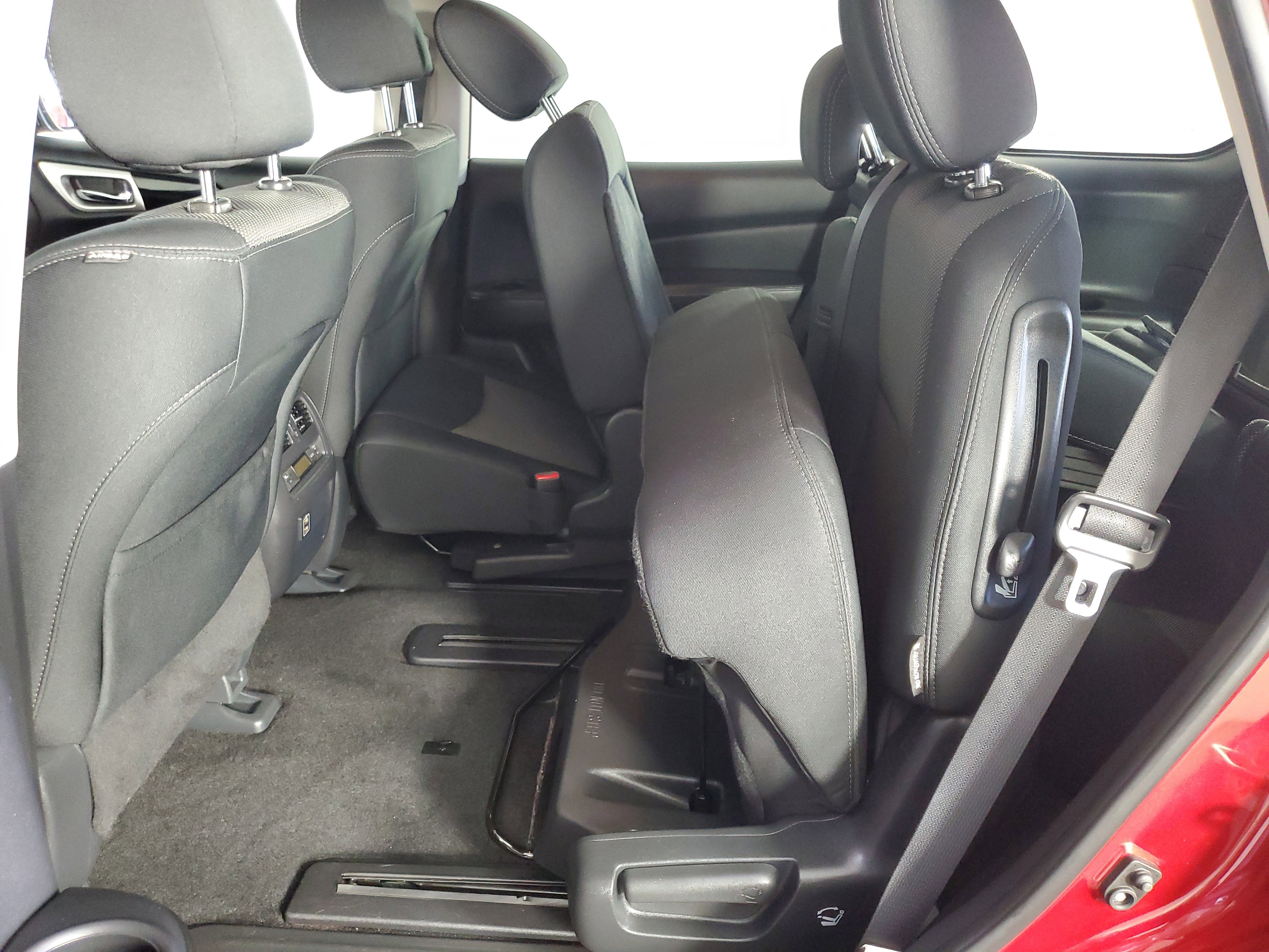 Used 2018 Nissan Pathfinder SV w/ Cargo Package FWD image 13
