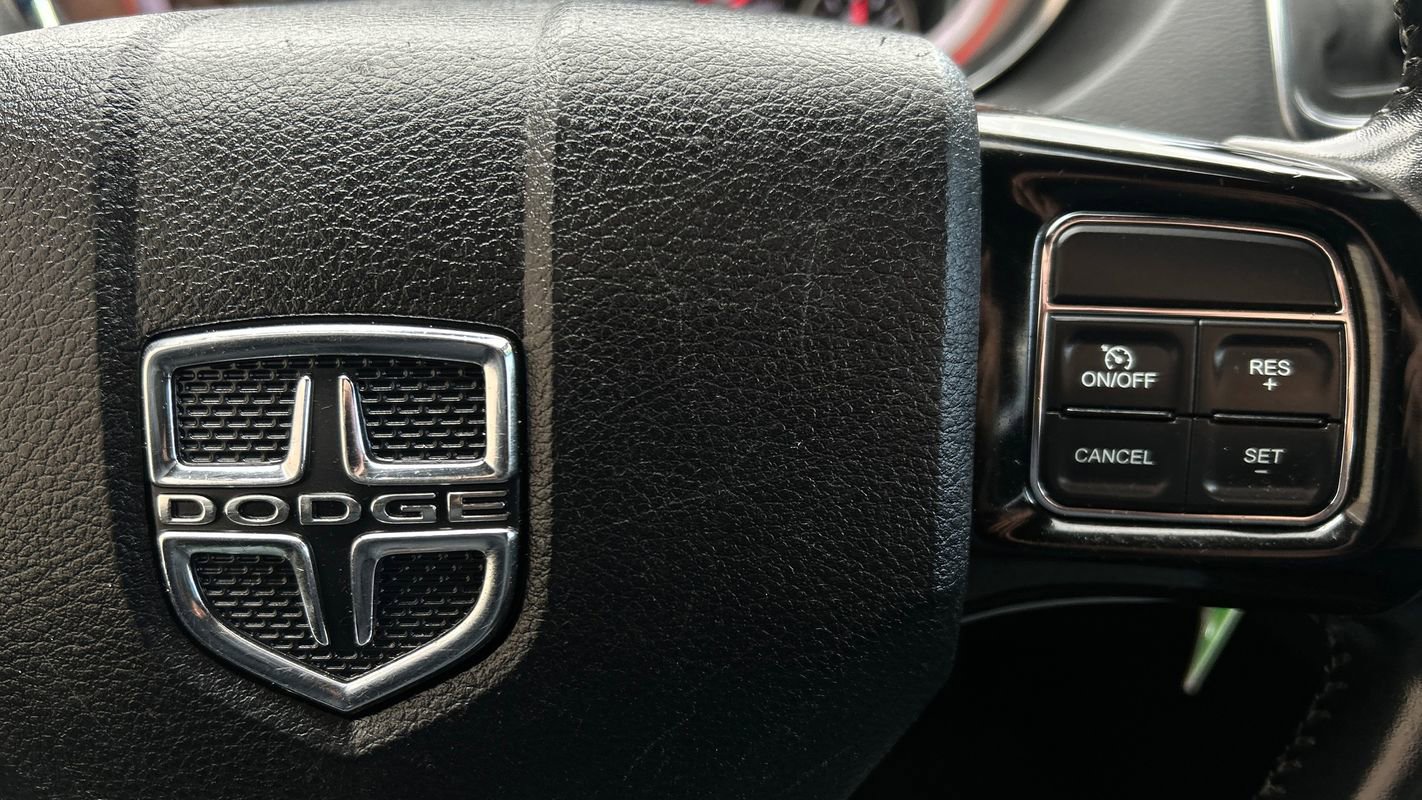 Used 2019 Dodge Grand Caravan SE FWD image 30