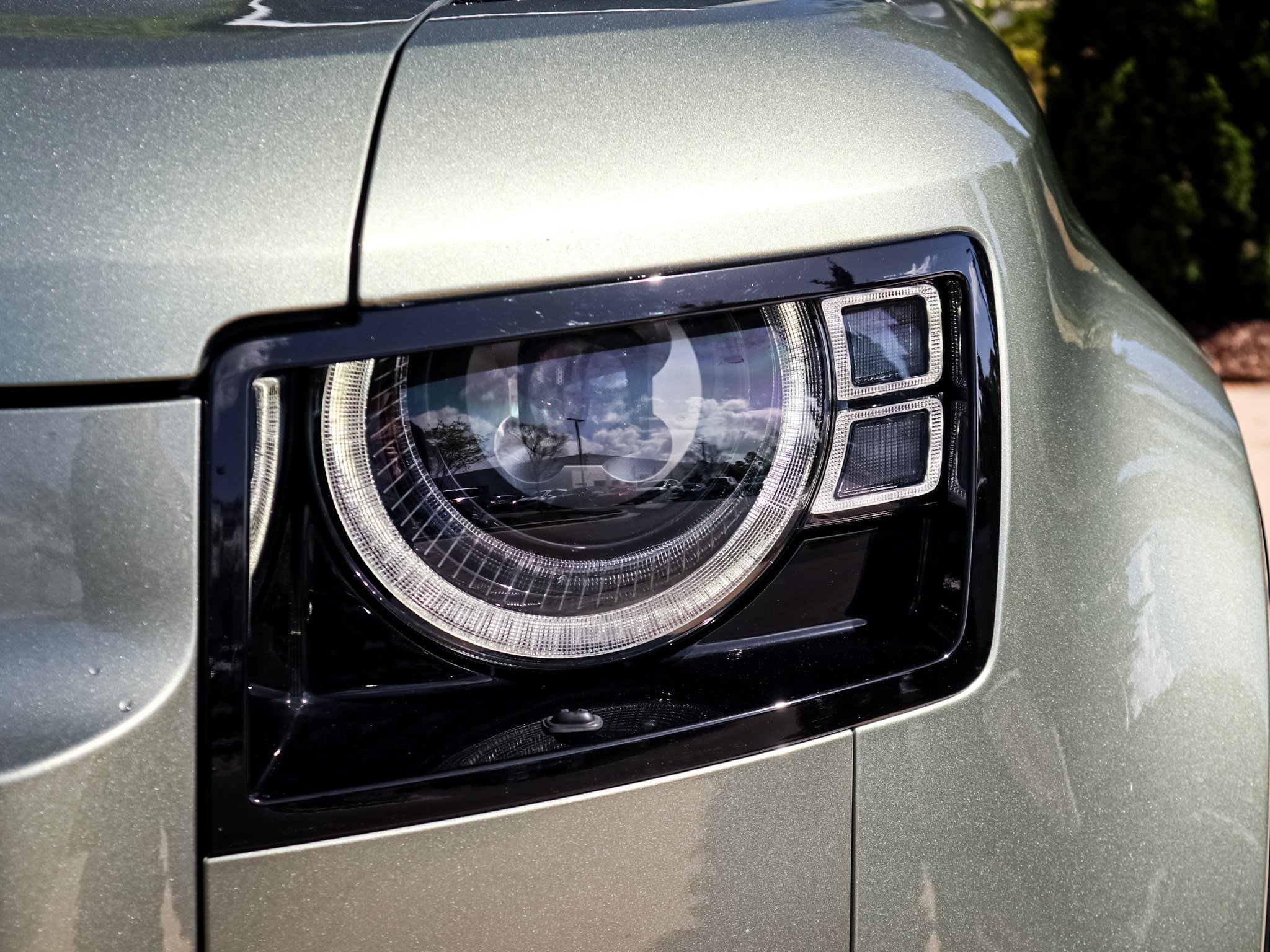 Used 2022 Land Rover Defender 110 S AWD/4WD image 6