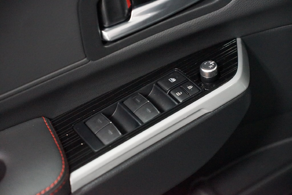 New 2026 Toyota Sienna XSE FWD image 34