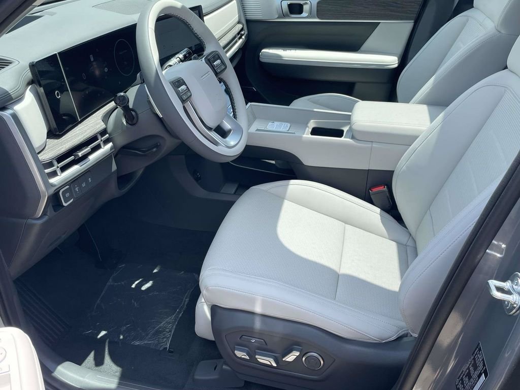 New 2026 Hyundai Santa Fe Calligraphy FWD image 10