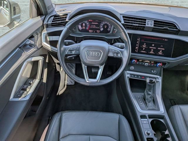 Used 2020 Audi Q3 2.0T Premium AWD/4WD image 17