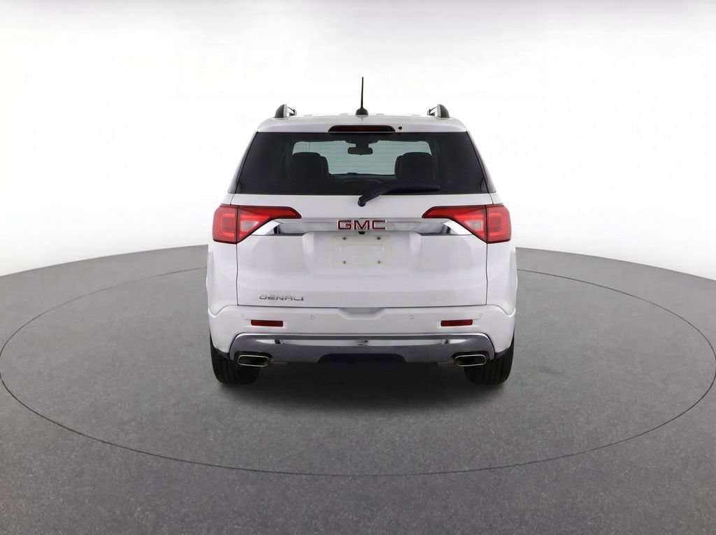 Used 2019 GMC Acadia Denali w/ Technology Package FWD image 6
