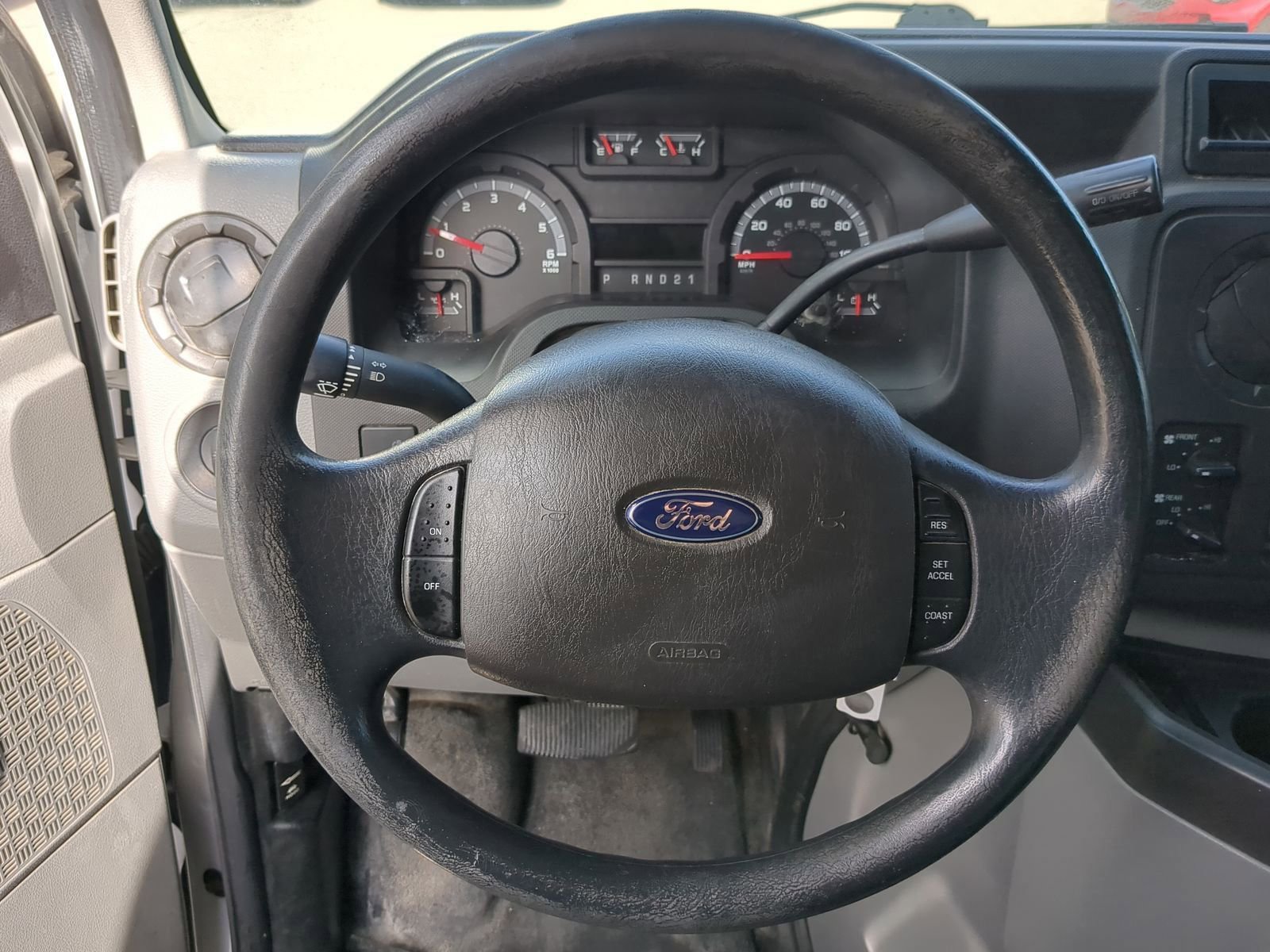 Used 2014 Ford E-150 and Econoline 150 XL w/ Power Windows & Locks Group image 20