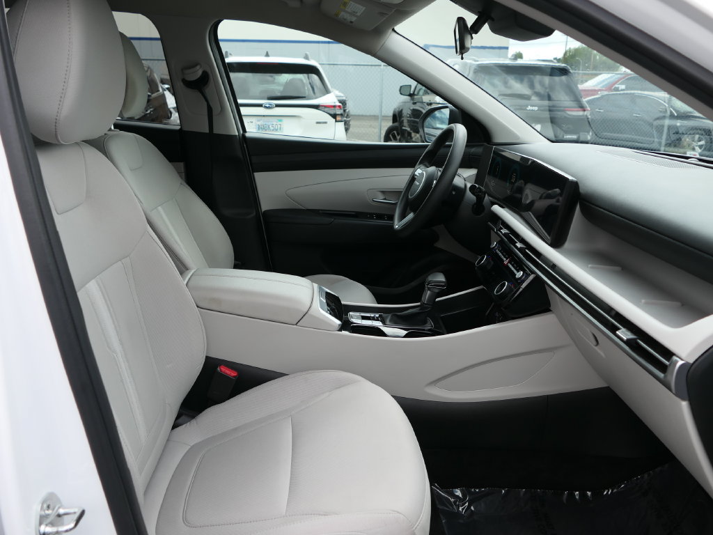 Used 2025 Hyundai Tucson SEL FWD image 24