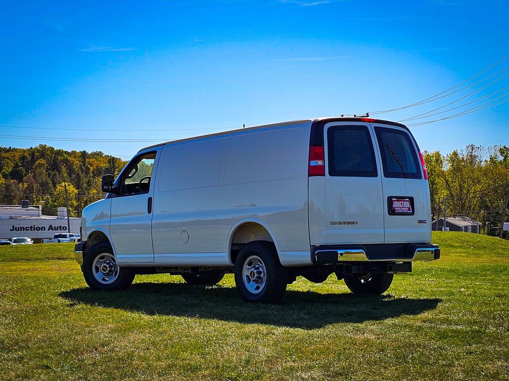New 2025 GMC Savana 2500 Work Van 3D Cargo Van w/ Driver Convenience Package image 6
