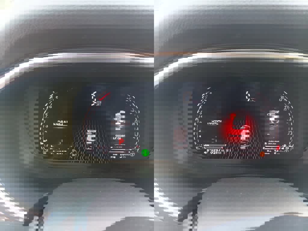 Used 2023 Acura MDX SH-AWD image 11