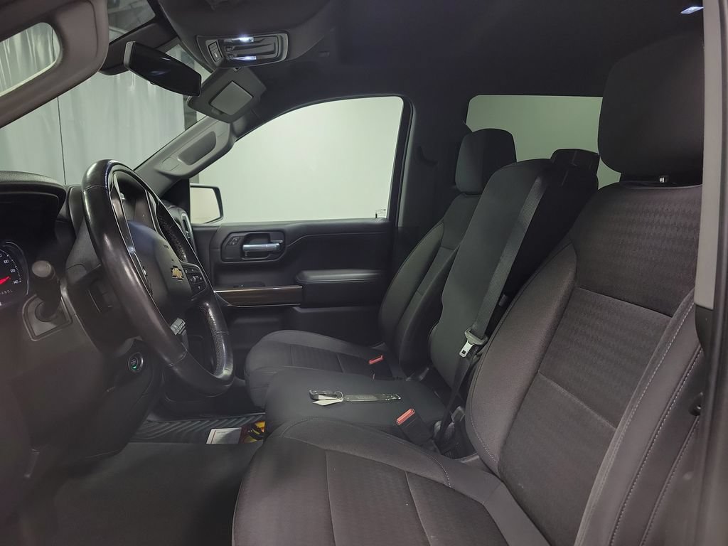 Used 2021 Chevrolet Silverado 1500 LT AWD/4WD image 19