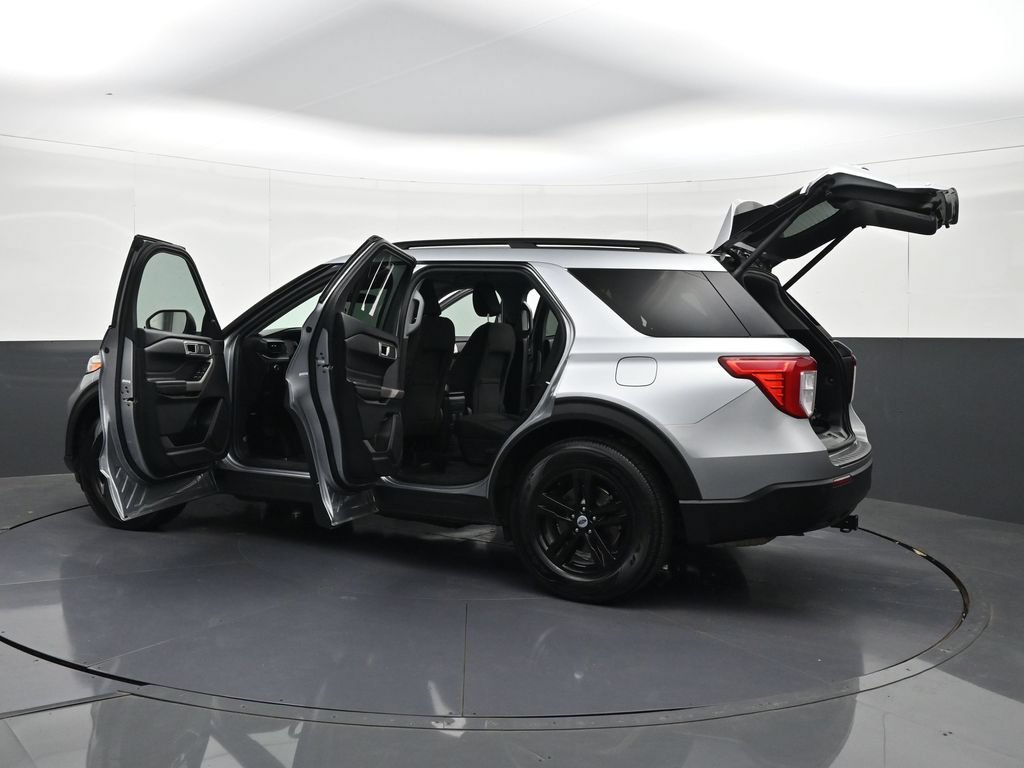 Used 2023 Ford Explorer XLT RWD image 42