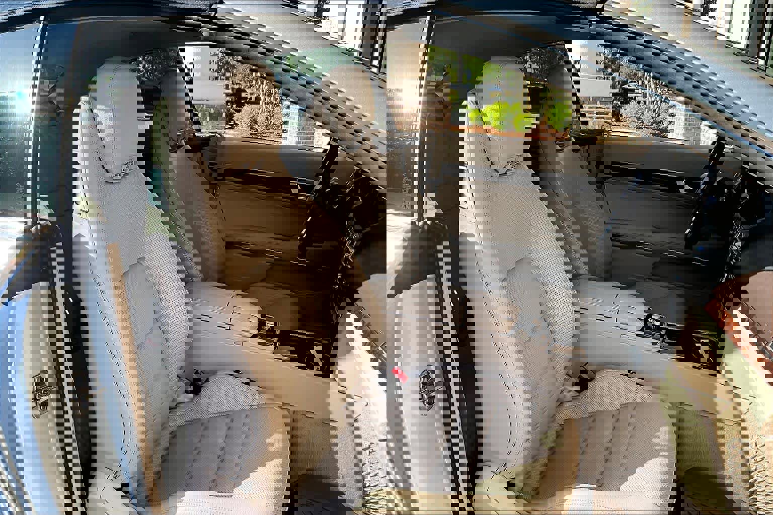 Used 2014 Mercedes-Benz E 350 Cabriolet image 8