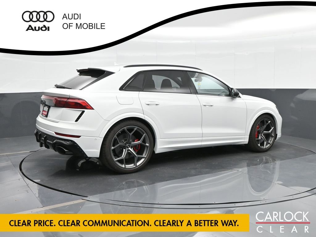 New 2025 Audi RS Q8 performance image 3
