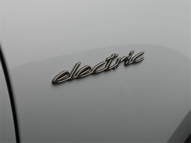 New 2025 Porsche Macan Turbo Electric image 27