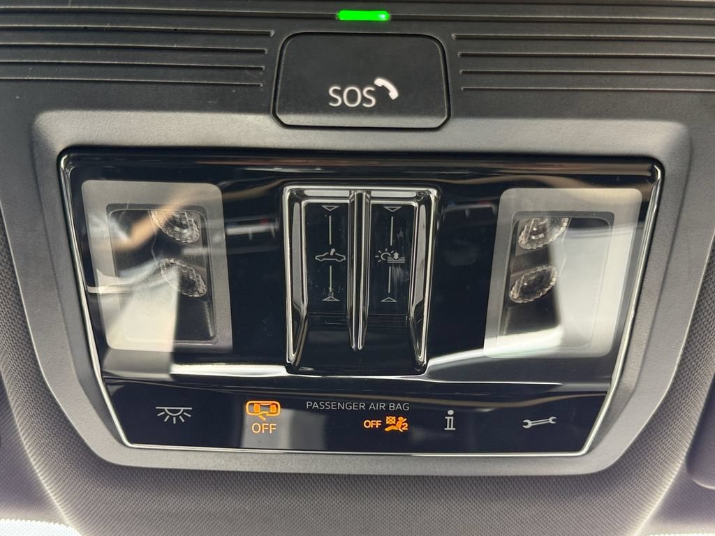 Used 2024 Volkswagen Atlas Cross Sport SE w/ Panoramic Sunroof Package AWD/4WD image 18