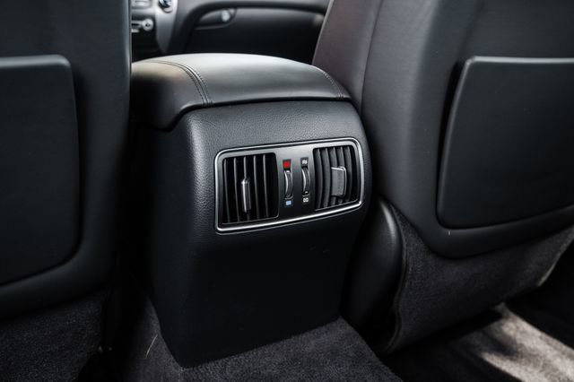 Used 2012 Hyundai Equus Signature RWD image 77