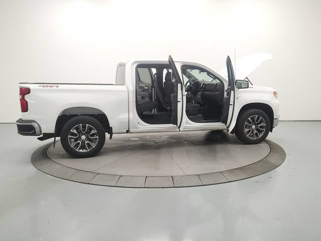 Used 2023 Chevrolet Silverado 1500 LT AWD/4WD image 17