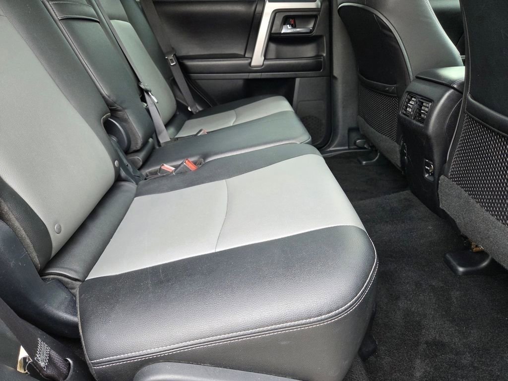 Used 2016 Toyota 4Runner SR5 Premium AWD/4WD image 33
