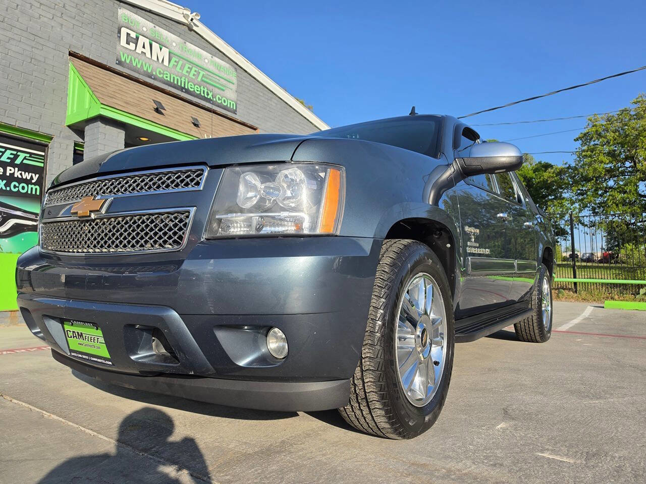 Used 2012 Chevrolet Avalanche LT w/ Texas Edition image 2
