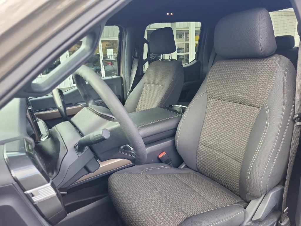 Used 2025 Ford F150 STX w/ Equipment Group 201A FX4 AWD/4WD image 12