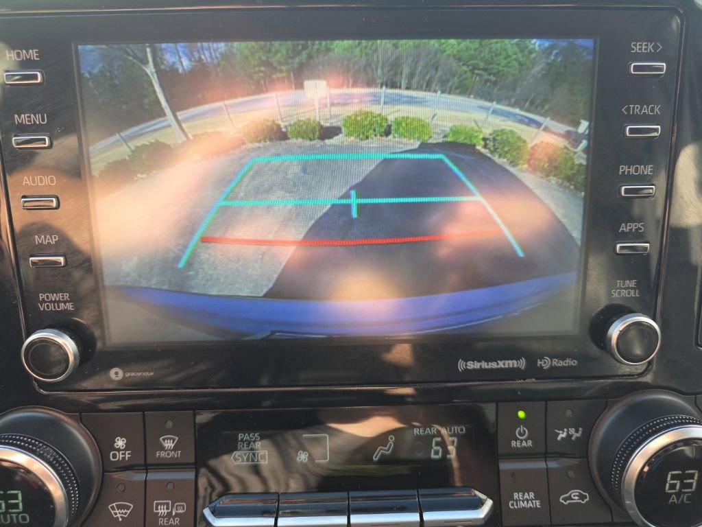 Used 2022 Toyota Highlander XLE image 34