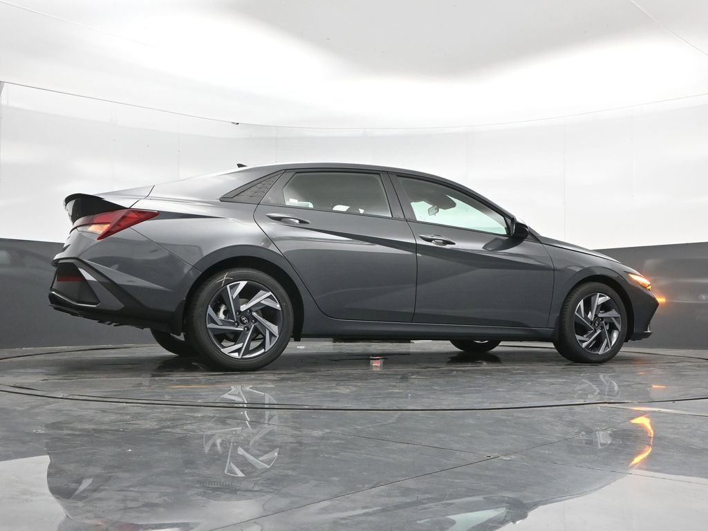 New 2025 Hyundai Elantra Sport image 46