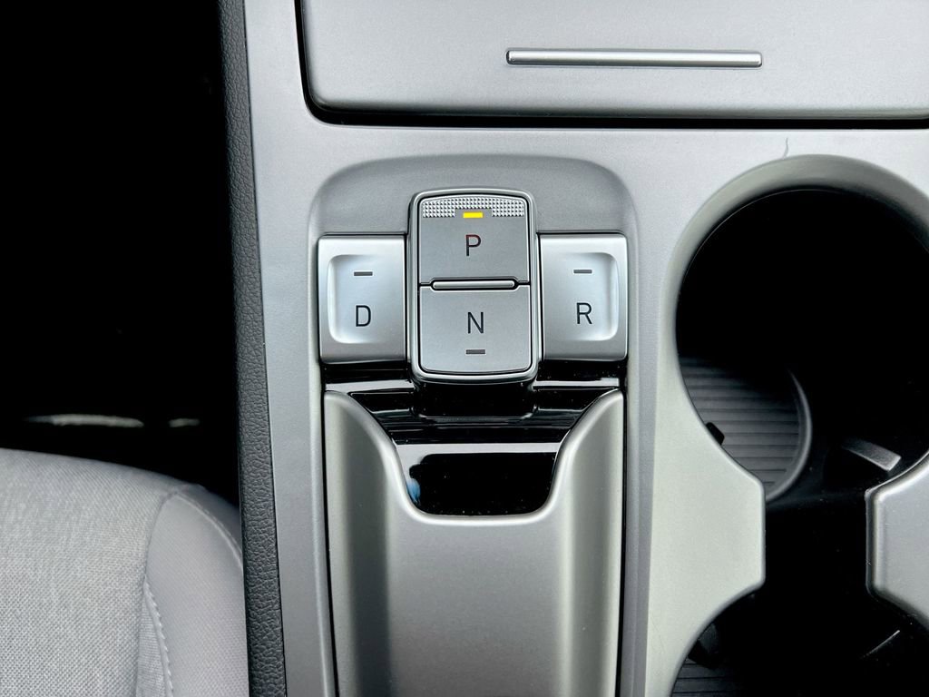 Used 2023 Hyundai Kona SE w/ Cargo Package image 14