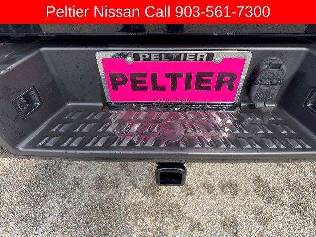 Used 2024 Nissan Titan SV w/ SV Convenience Package image 24