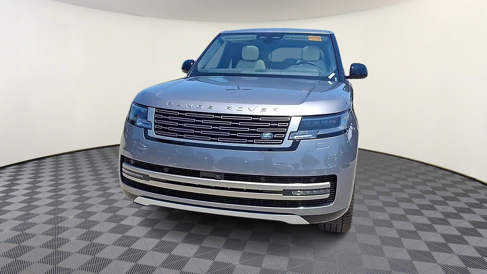 New 2025 Land Rover Range Rover SE image 3