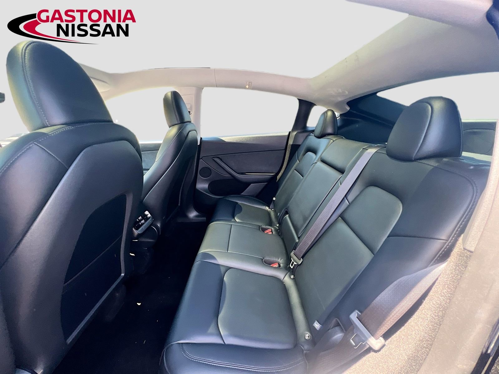 Used 2025 Tesla Model Y Long Range image 33