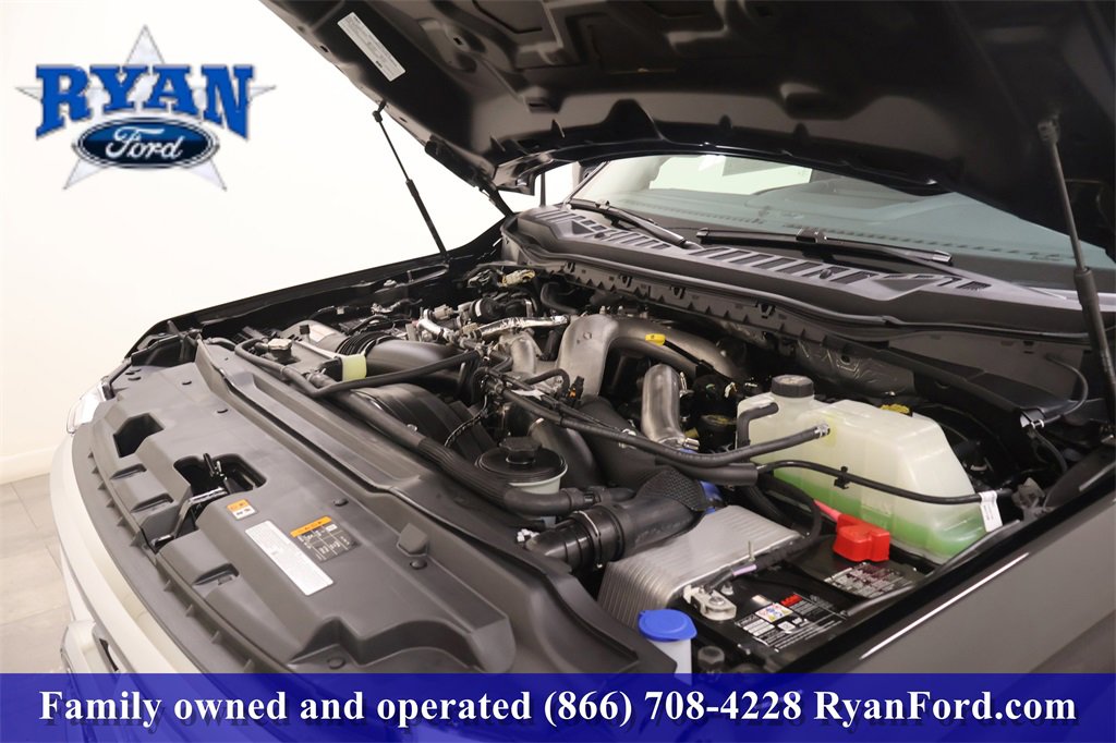 New 2026 Ford F250 Lariat w/ FX4 Off-Road Package image 43