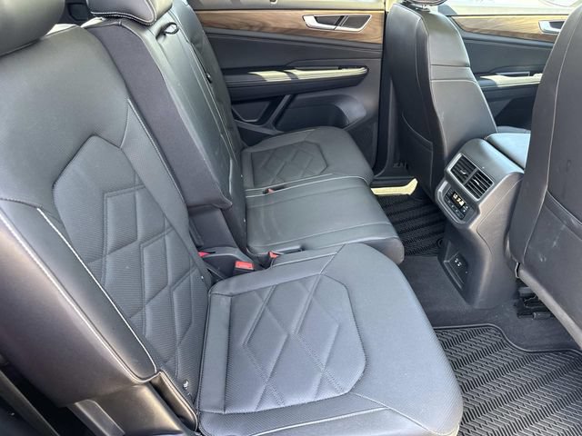 Certified 2024 Volkswagen Atlas SE w/ Panoramic Sunroof Package FWD image 28