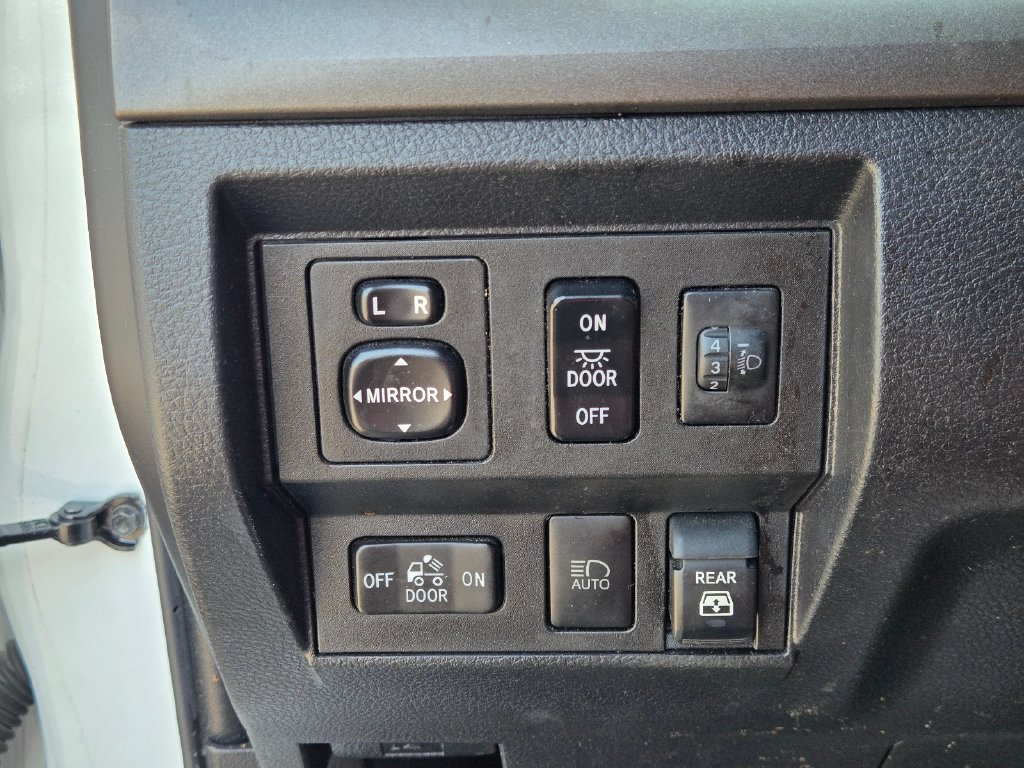 Used 2021 Toyota Tundra SR5 w/ SR5 Upgrade Package RWD image 22