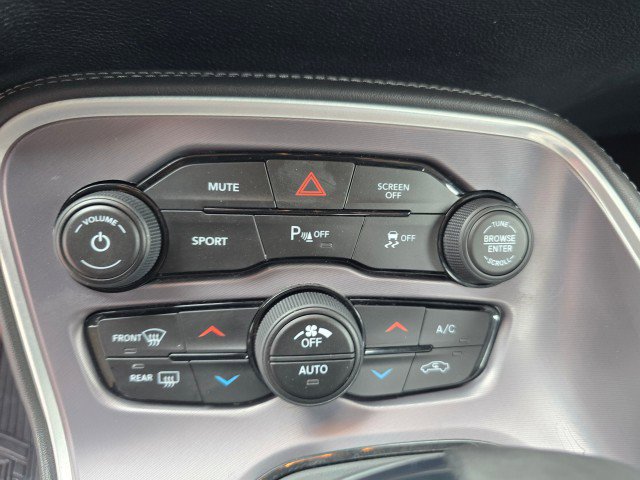 Used 2019 Dodge Challenger SXT w/ Driver Convenience Group image 31